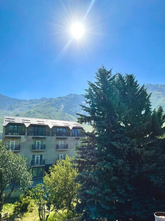 Planet Kazbegi Hotel Kültér fotó