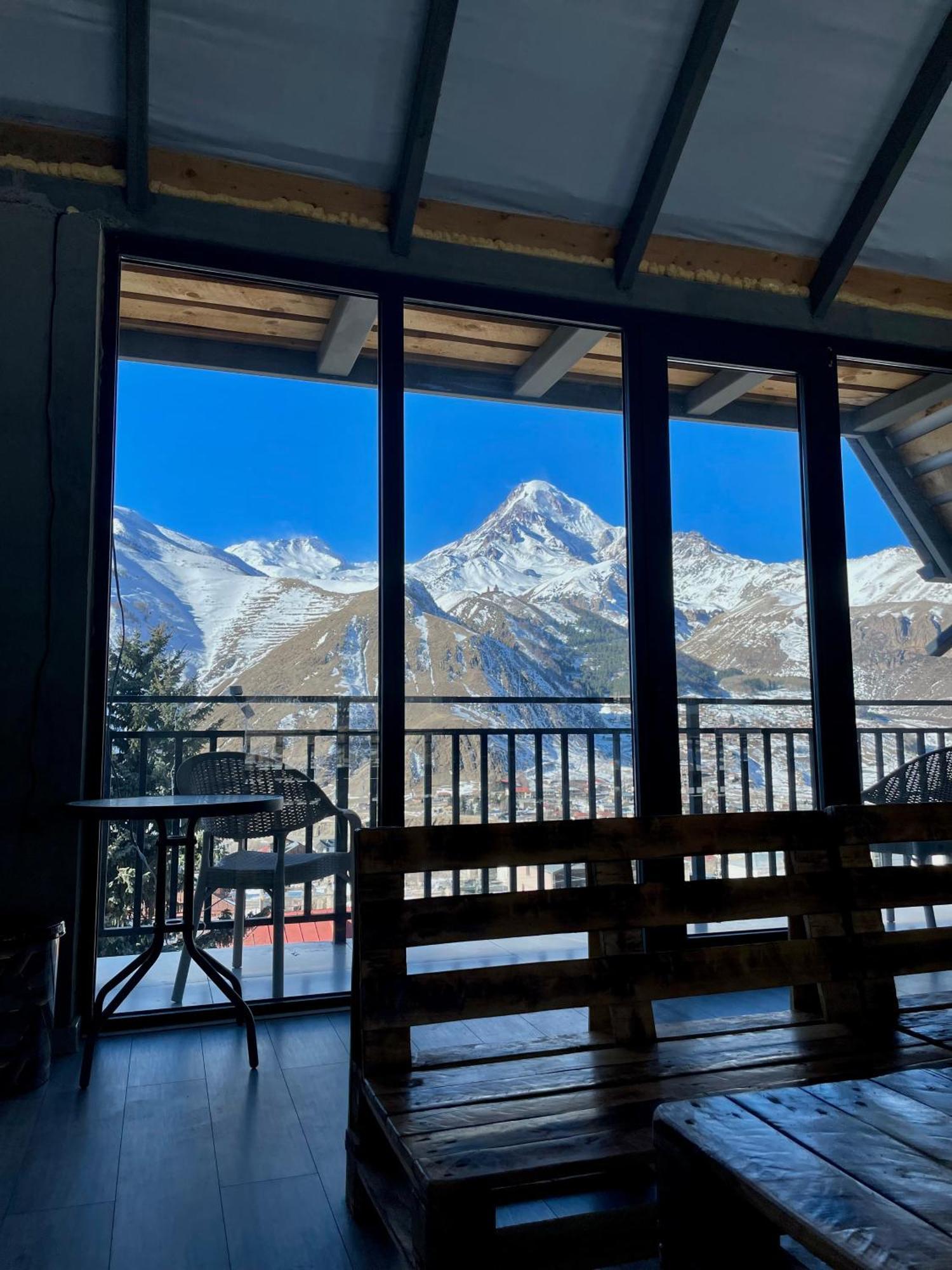 Planet Kazbegi Hotel Kültér fotó