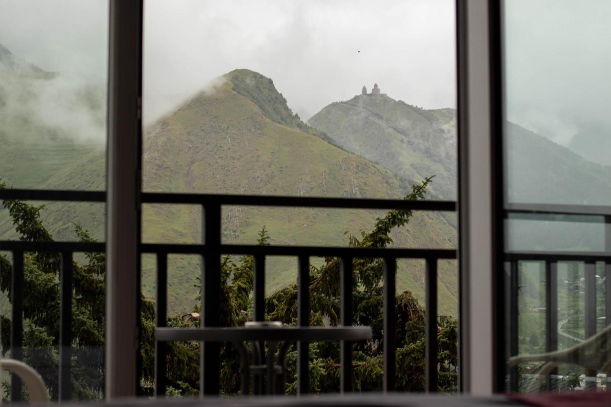 Planet Kazbegi Hotel Kültér fotó