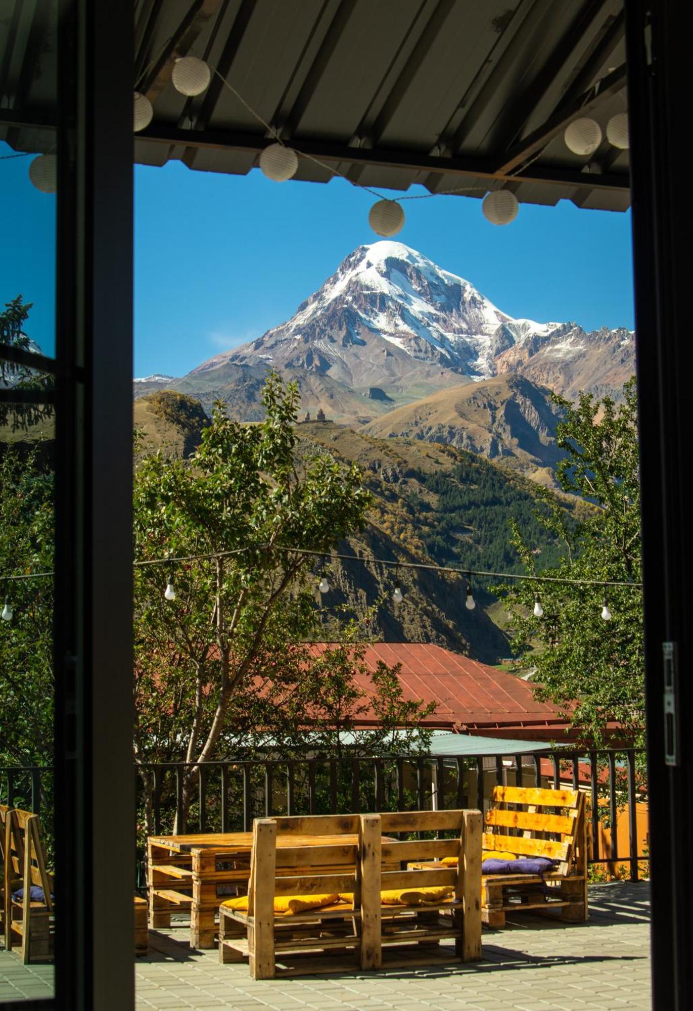Planet Kazbegi Hotel Kültér fotó