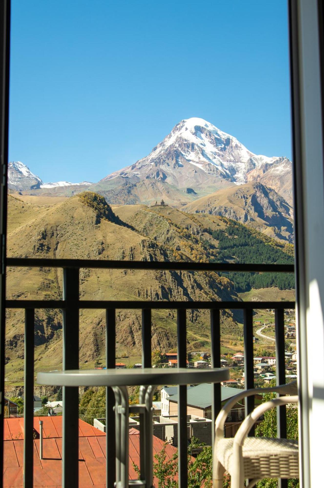Planet Kazbegi Hotel Kültér fotó